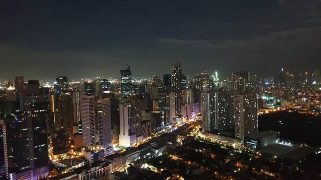 The Gramercy Residences Manila Exterior photo
