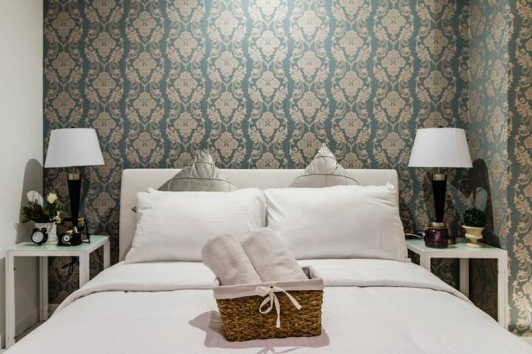 The Gramercy Residences Manila Exterior photo
